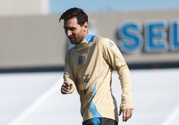 Argentina ya se entrena con Messi para los duelos ante Chile y Colombia