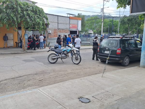 Ataque armado deja a una mujer asesinada en Portoviejo; otra fémina y un hombre también resultados heridos