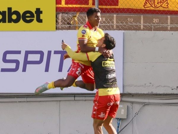 Luis Cano da la victoria a Aucas ante Liga de Quito.