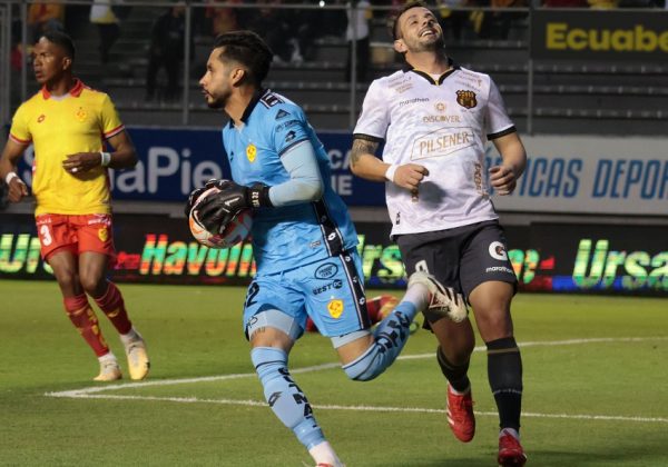 Aucas recibe a Barcelona SC este domingo 1 de junio en el estadio Gonzalo Pozo Ripalda, en Quito, por la fecha 15 de la LigaPro Ecuabet.