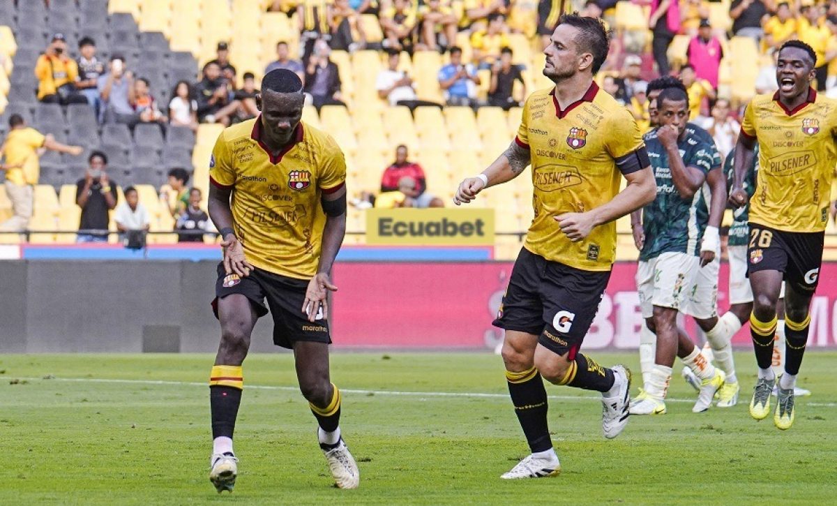 Barcelona SC derrotó 2-0 a Orense en el estadio Monumental Banco Pichincha, en un partido correspondiente a la fecha 23 de la Liga Ecuabet.