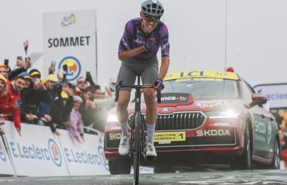 Ben O’Connor triunfa en la etapa 18 y Tadej Pogacar refuerza el maillot amarillo