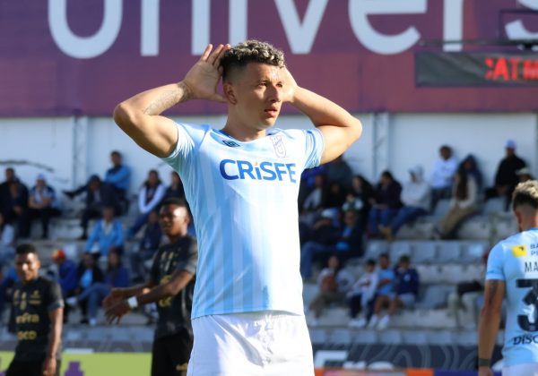 Byron 'El Tigre' Palacios lidera remontada de U. Católica ante Macará