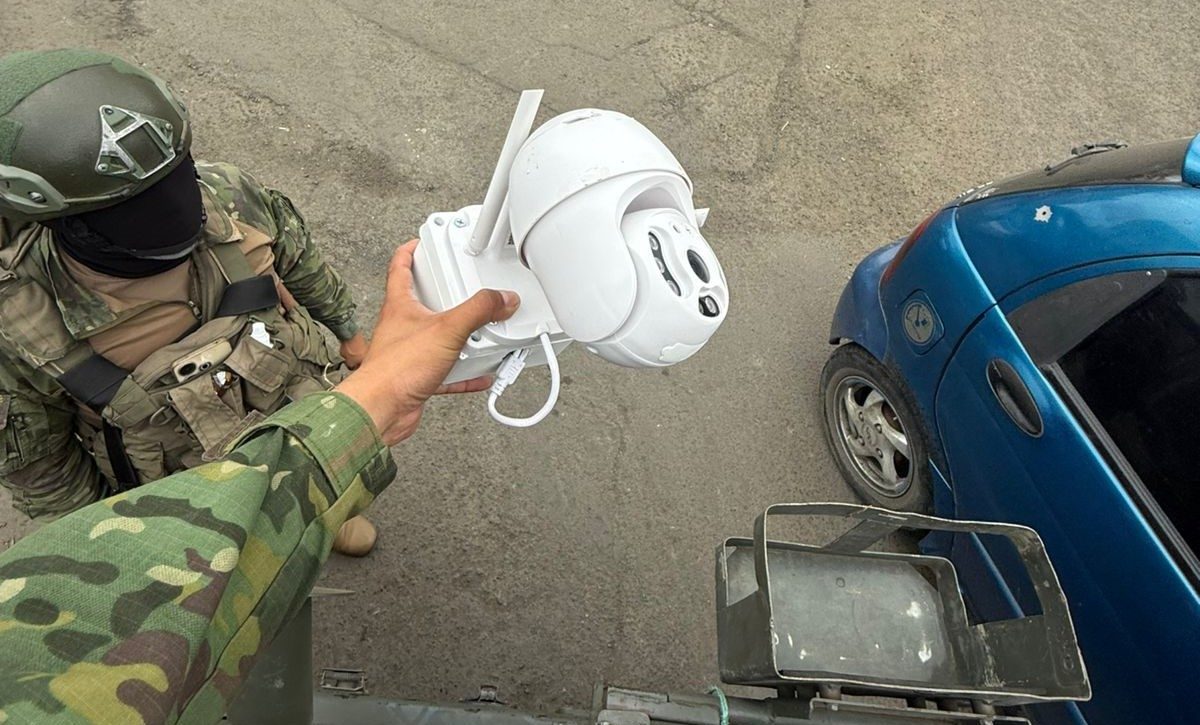 Las cámaras de seguridad fueron retiradas por los militares.