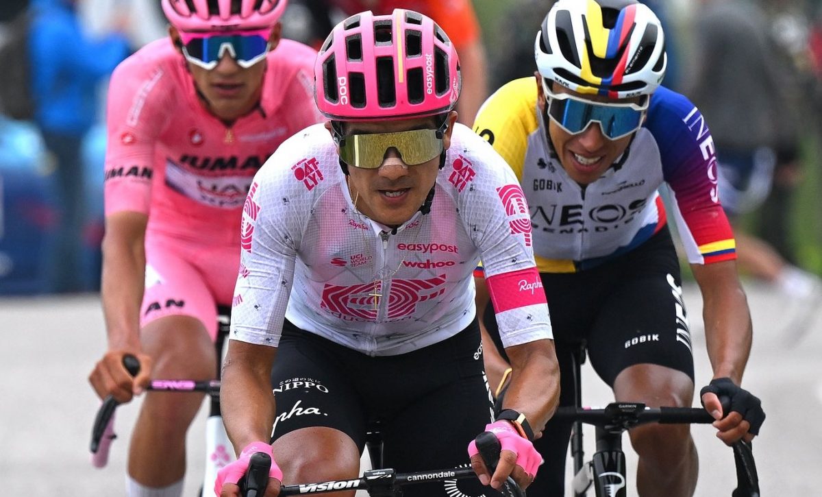 Carapaz mantiene cuarto puesto en la general del Giro de Italia