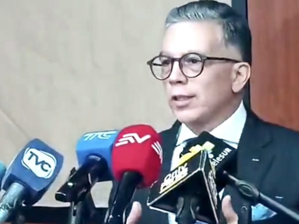 Carlos Bernal, sentenciado junto al exvicepresidente Jorge Glas, no considera volver a Ecuador, según dice su abogado. (X).
