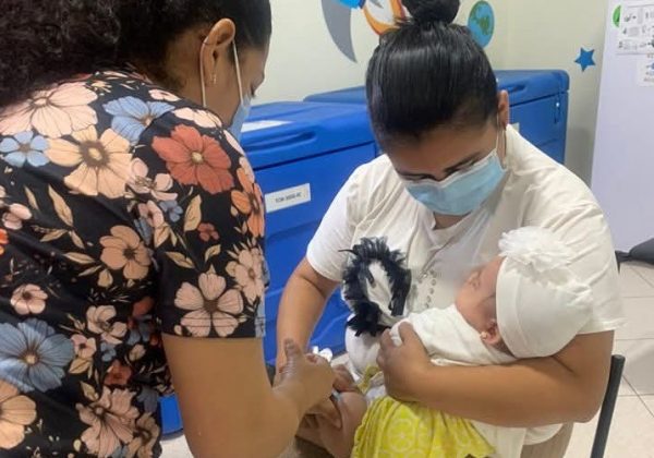 Casos de tosferina suben en Santo Domingo conoce cuándo y dónde vacunarse gratis