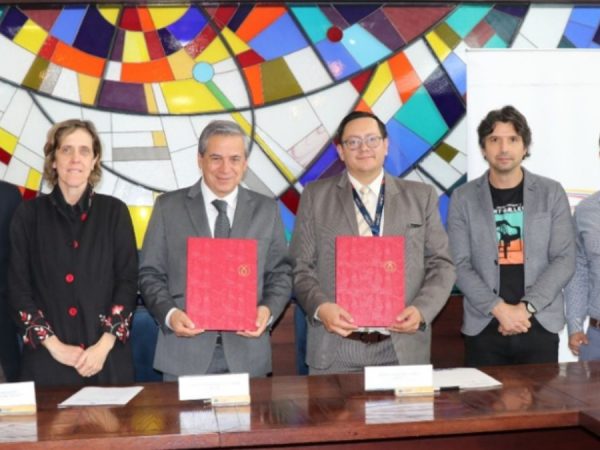 Celec y la Universidad del Azuay desarrollarán juntas proyectos de investigación ambiental en zonas de influencia hidroeléctrica. (Celec).