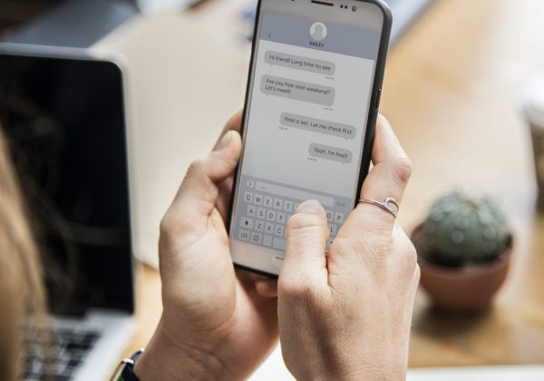 ChatMigrante: nueva herramienta de inteligencia artificial para inmigrantes en Estados Unidos