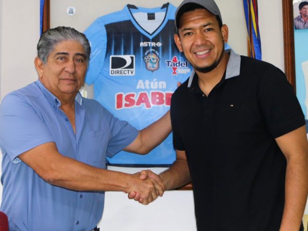 Jaime Estrada Bonilla, junto a Walter Chévez.