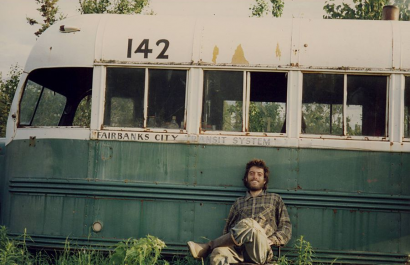 La historia de Christopher McCandless fue publicada en el libro Hacia rutas salvajes en 1996 y adaptada al cine en 2007.