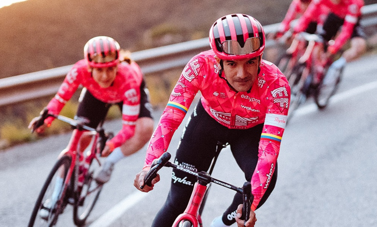 Ciclistas ecuatorianos se preparan para el Tour de Francia con objetivos definidos