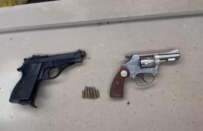 Ciudadano detenido con armas tras operativo policial en Santo Domingo