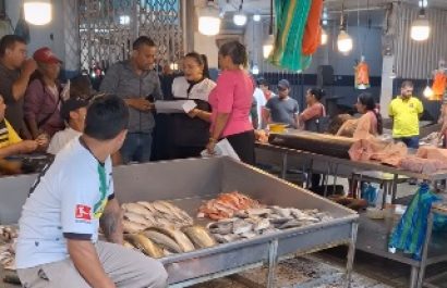 Clausuran locales de mariscos en Santo Domingo por incumplimiento tributario