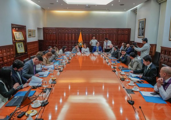 Comisión alerta que Ley de Integridad Pública podría vulnerar derechos de niños y adolescentes