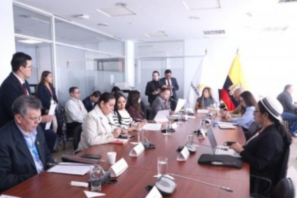 Comisión de Seguridad escucha criterios legales sobre sanciones e inhabilidades al personal de las Fuerzas Armadas. (AN).