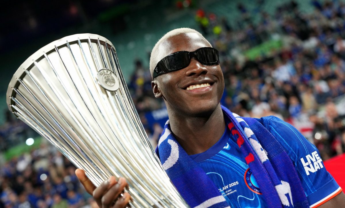 ¿Cómo voy a marcar gol si juego de mediocentro, dijo Moisés Caicedo antes de anotar en la Conference League
