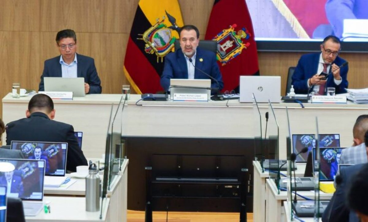 Concejo de Quito aprueba becas e incentivos para frenar la deserción escolar