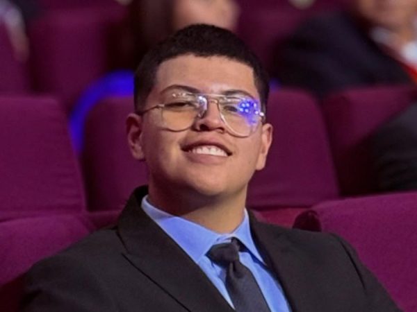 Conoce quién es Dominique Serrano, uno de los legisladores más jóvenes que tomó posesión de su cargo en la Asamblea Nacional. (Facebook).