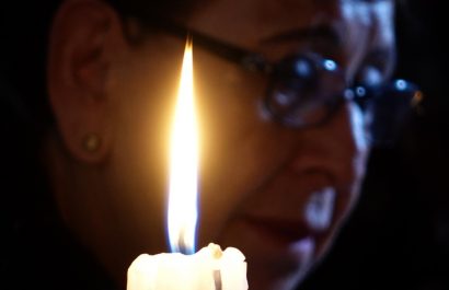 Cortes de luz se registraron la noche del miércoles 3 de julio en varios cantones del país, el Cenace ordenó activar la generación termoeléctrica. (Api).