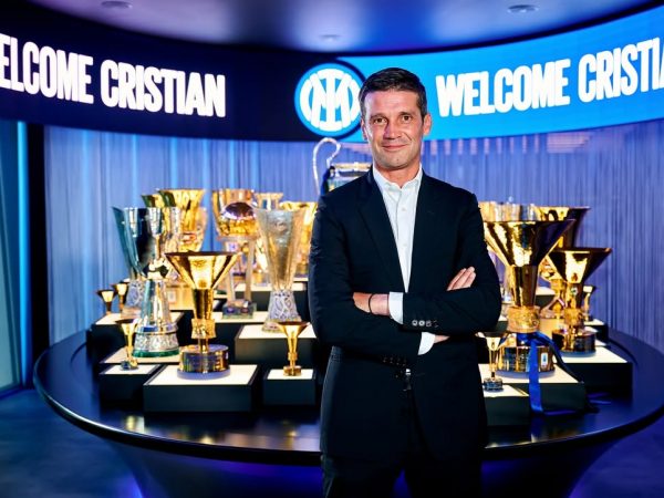 Cristian Chivu asume el banquillo del Inter tras la salida de Inzaghi