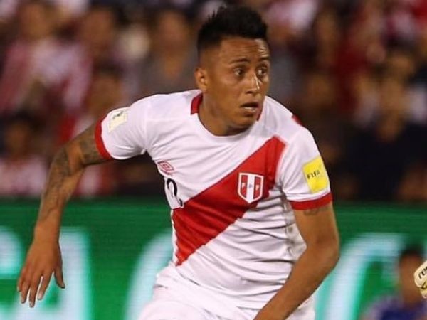 Christian Cueva juega en el Cienciano de Perú.