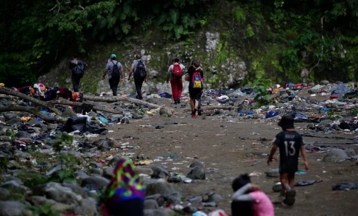 Algunas entidades estiman que hay más de 2.500 toneladas de basura en el Darién y que limpiar el desastre podría costar más de 12 millones de dólares.