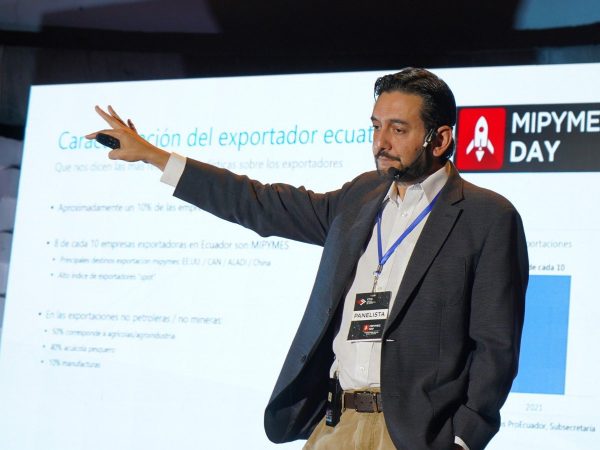 Daniel Legarda, exministro de Producción, explica las consecuencias del alza del arancel de Estados Unidos a productos ecuatorianos