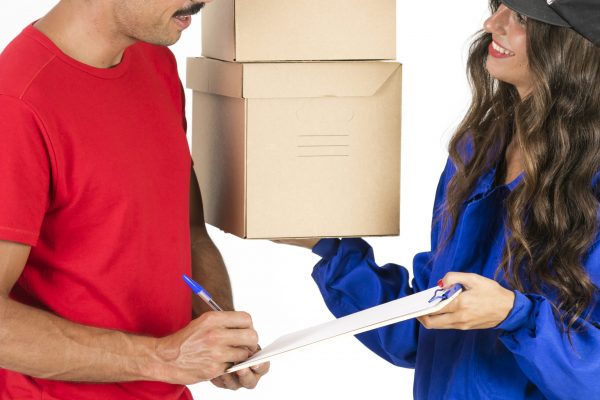 Desde el 16 de junio, Ecuador aplicará un arancel fijo de 20 dólares por paquete Courier 4x4 para fortalecer la producción nacional