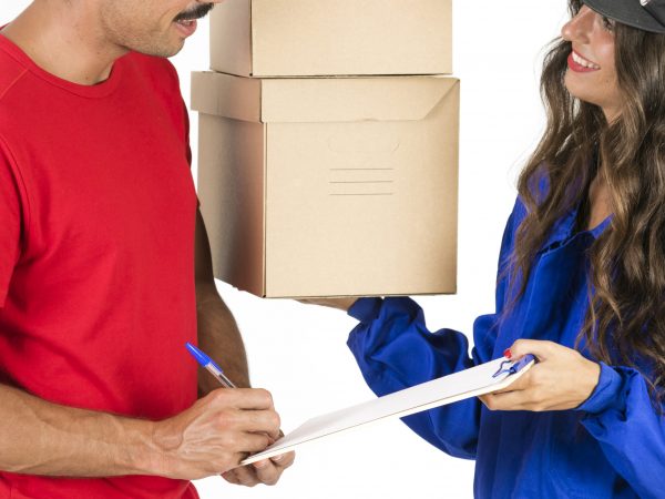 Desde el 16 de junio, Ecuador aplicará un arancel fijo de 20 dólares por paquete Courier 4x4 para fortalecer la producción nacional
