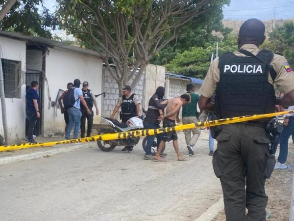 Operativo policial en Manta frustra robo armado.
