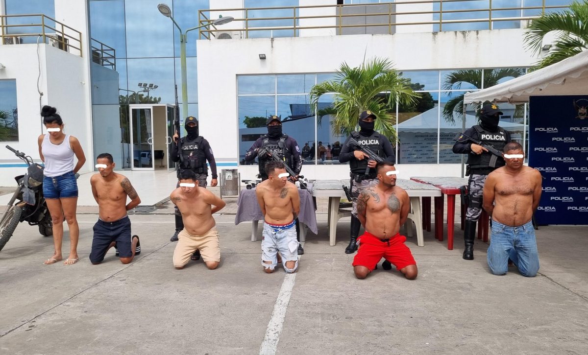 Operación Apolo 16 deja 31 detenidos y armas decomisadas en Manta.