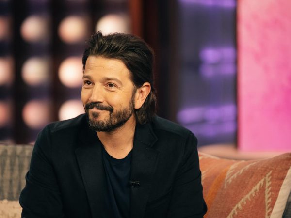 Diego Luna alerta sobre estafas con inteligencia artificial que usan su imagen sin permiso