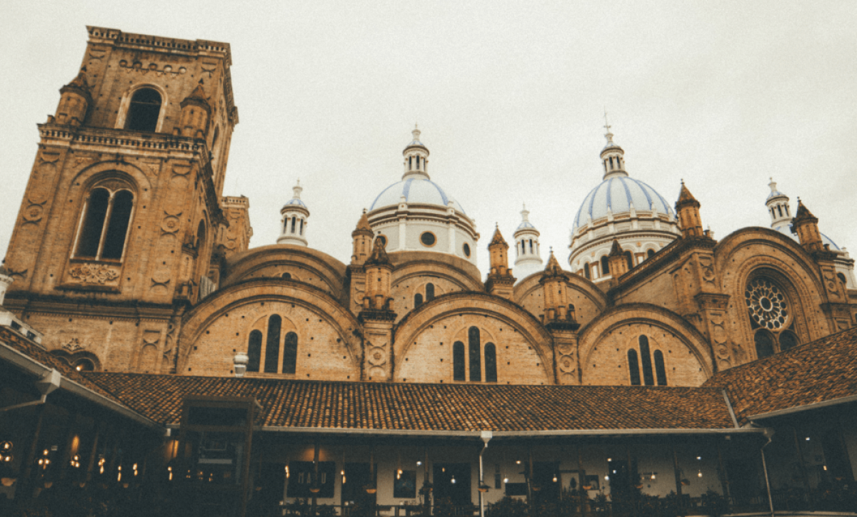 Cuenca se prepara para un martes fresco con ligeras lluvias y cielo mayormente nublado