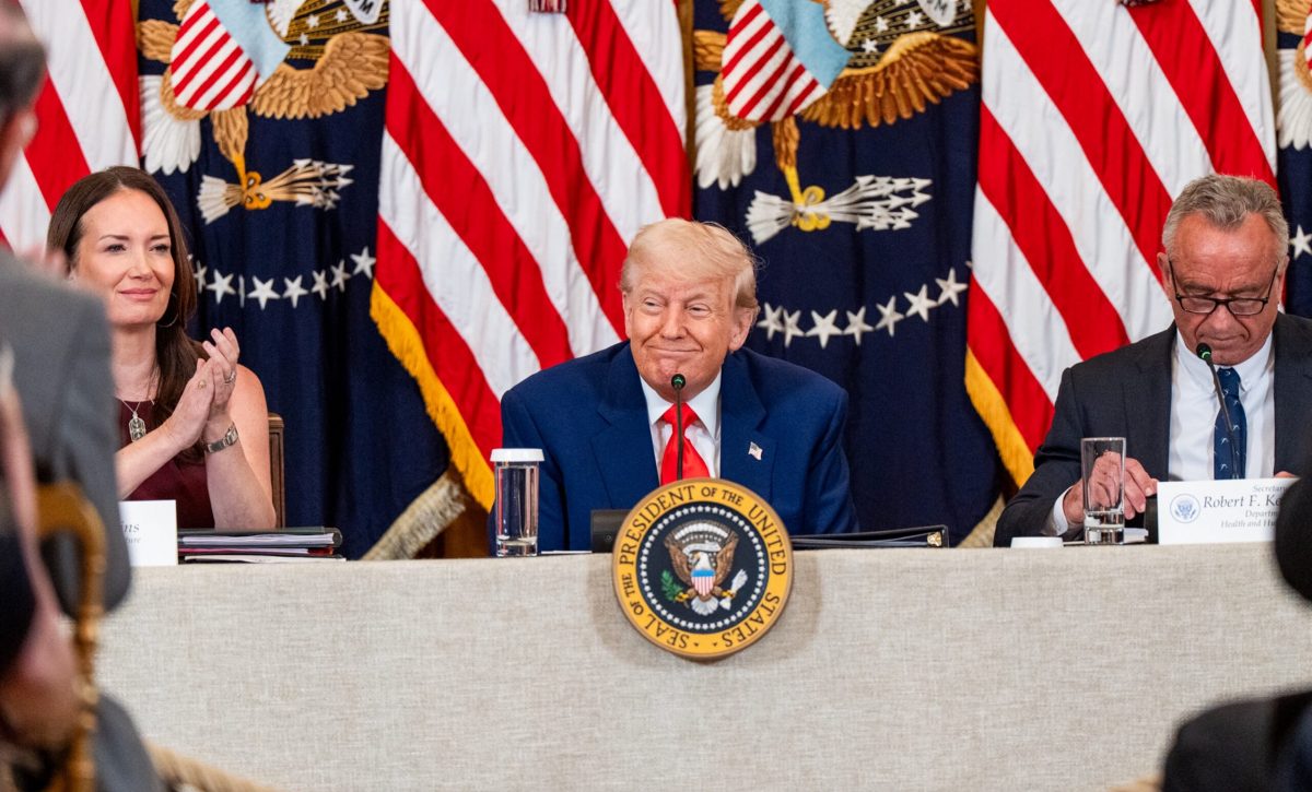 Donald Trump aborda el aumento de diagnósticos de autismo en Estados Unidos y dice que debe ser algo del exterior