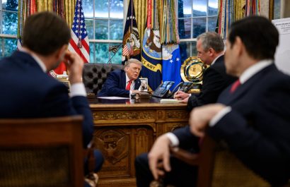Donald Trump impulsa límites a visas de estudiantes y periodistas extranjeros en Estados Unidos