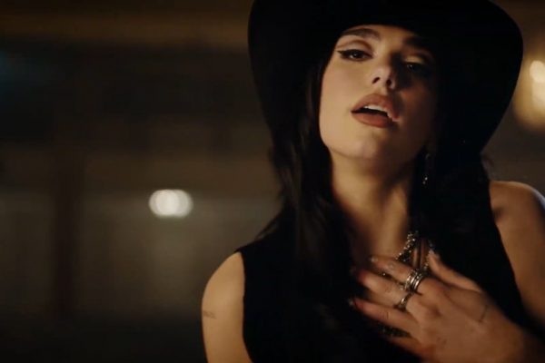 Dua Lipa incursionará en el mercado del fitness con productos de entrenamiento bajo su nombre