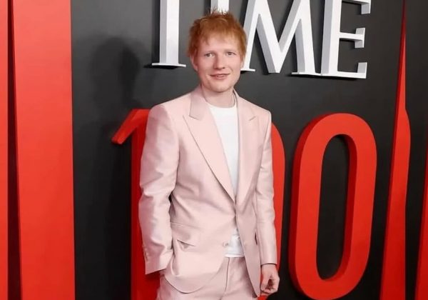Adiós al smartphone: La razón detrás del estilo de vida sin teléfono de Ed Sheeran