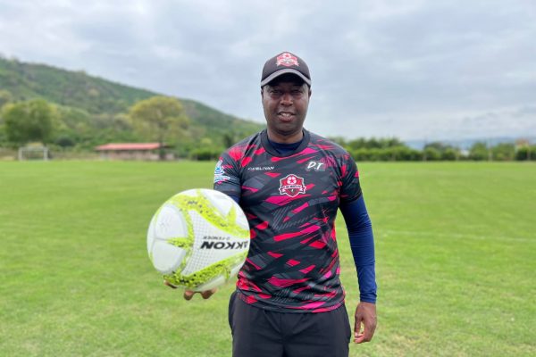 Édison Méndez, entrenador del Club 11 de Mayo, equipo que juega Segunda Categoría en Manabí