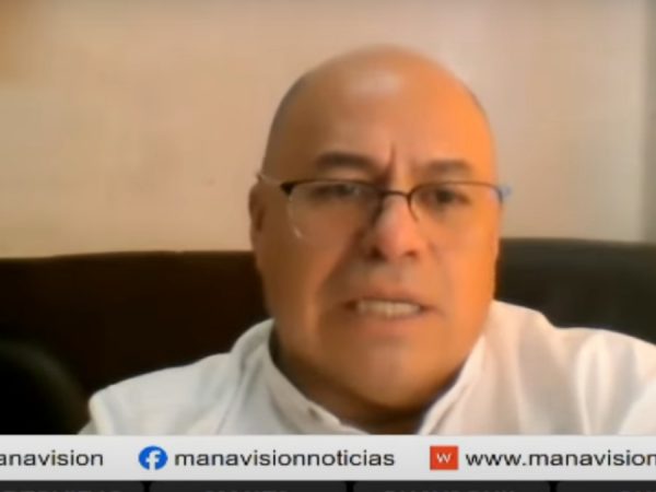 Edwin Bedoya, presidente del Frente Unitario de Trabajadores (FUT), rechaza la marcha de Daniel Noboa contra la Corte Constitucional.