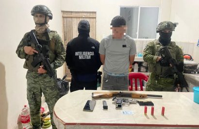 Ejército captura a alias Colorado, presunto miembro de Los Choneros, en Quinindé