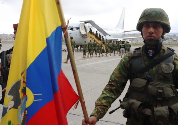 El Ejército de Ecuador despliega 1.750 soldados en nueve provincias del país para combatir el crimen organizado