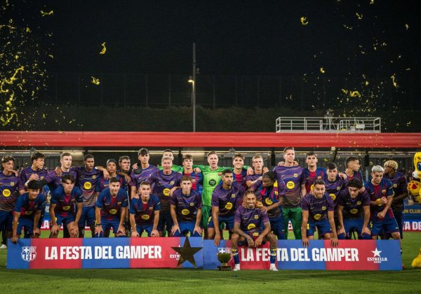 El FC Barcelona le facturó una 'manita' al Como (5-0) para recuperar el rrofeo Joan Gamper
