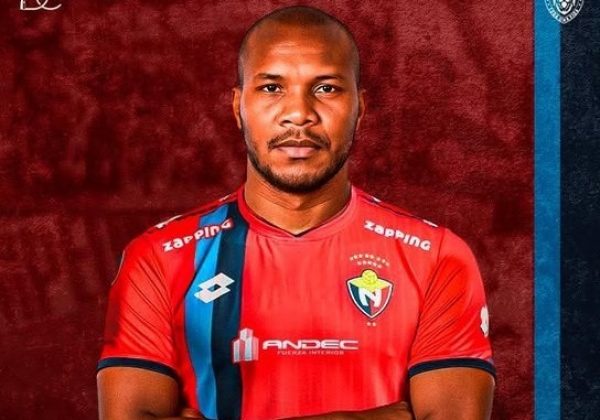 El Nacional ficha a Juan Luis Anangonó por seis meses tras su paso por Honduras