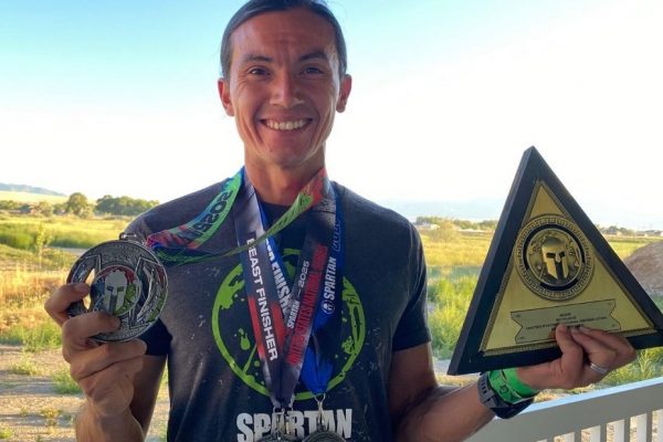 El atleta ecuatoriano Fernando Valenzuela se coronó campeón en la categoría élite de la modalidad Beast del Spartan Trifecta Weekend.