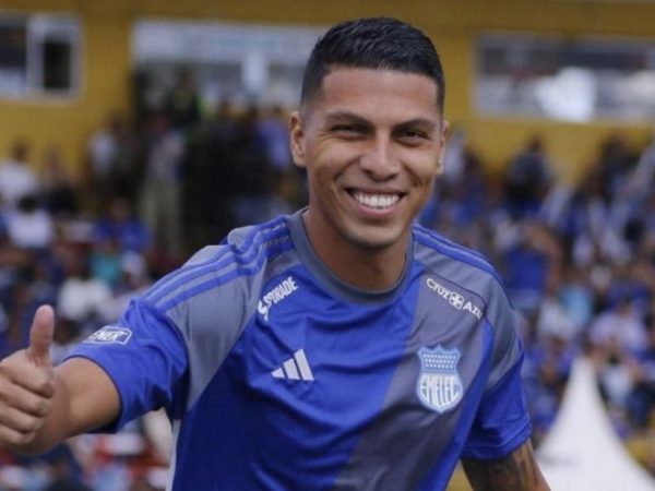 El defensa ecuatoriano Luis Fernando León de Emelec.