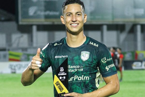 El delantero manabita Miguel Parrales llegaría a Barcelona SC.