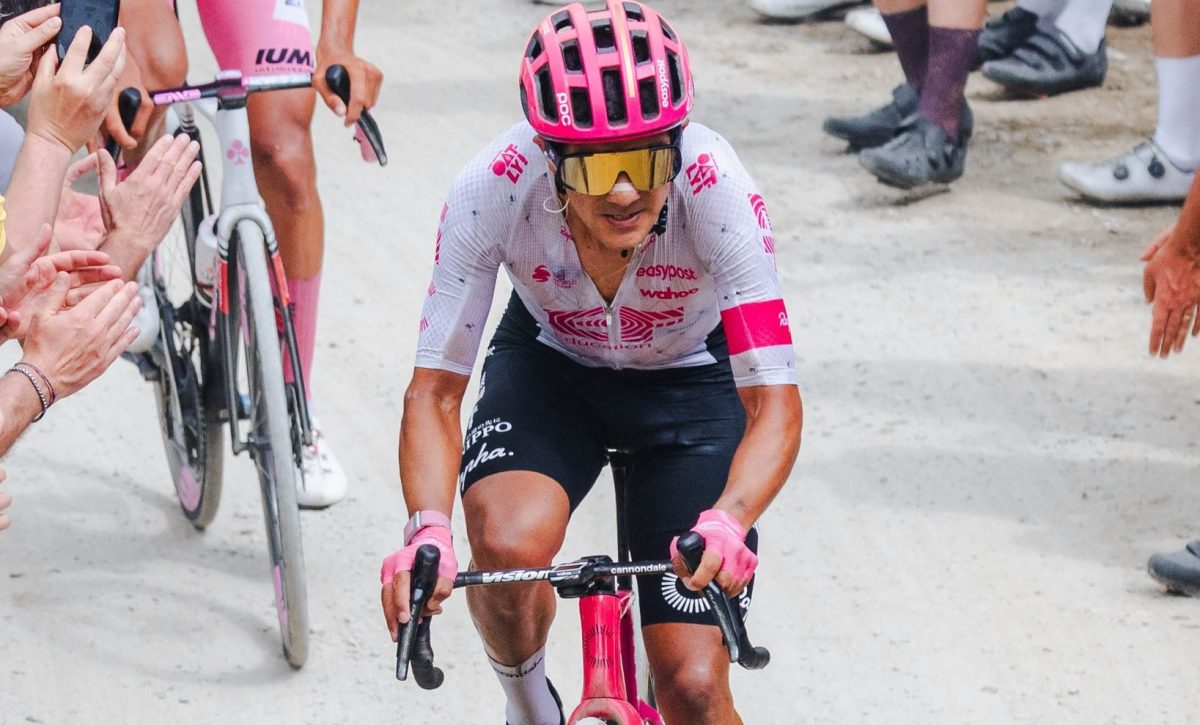 El ecuatoriano Richard Carapaz, en el podio del Giro de Italia 2025