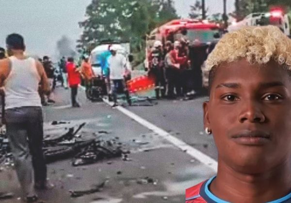 El futbolista Marcos Olmedo, de Mushuc Runa, muere durante un accidente de tránsito en el cantón Quinindé, provincia de Esmeraldas.
