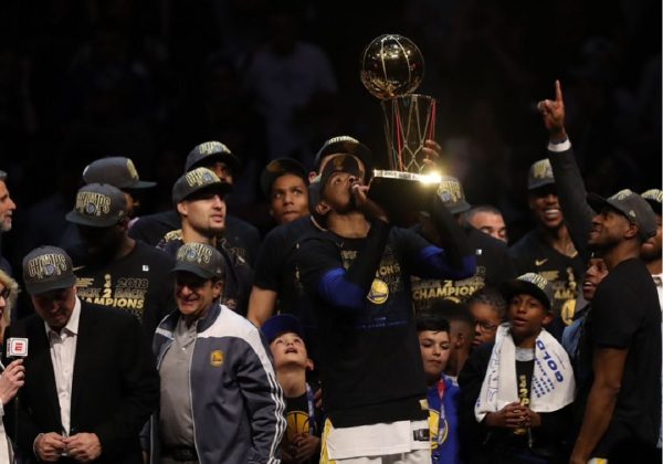 El jugador Kevin Durant pertenece a la plantilla de los Houston Rockets de la NBA. FOTO: easymoneysniper (Instagram).